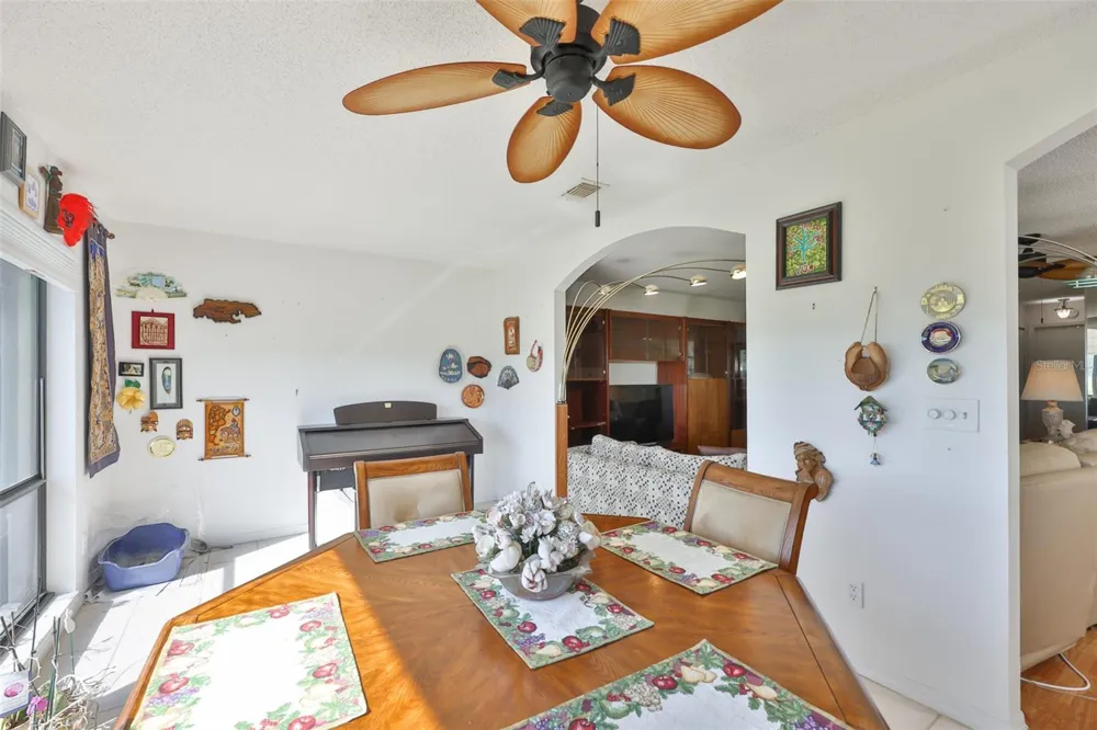 2611 LANCASTER DRIVE #33 Sun City Center, FL 33573
