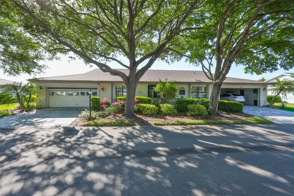 2611 LANCASTER DRIVE #33 Sun City Center, FL 33573