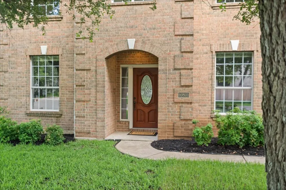 10801 Beachmont Lane Austin, TX 78739