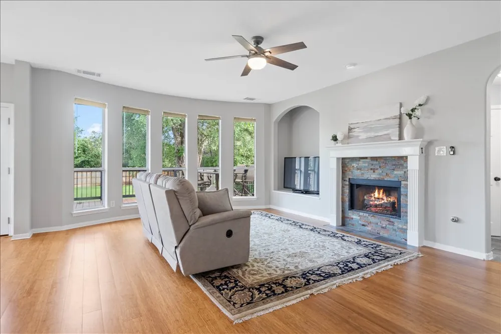 10801 Beachmont Lane Austin, TX 78739