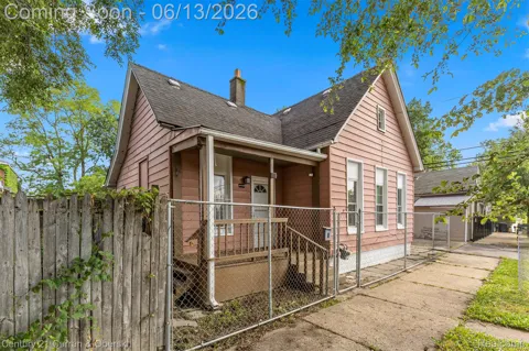 3438 Randall Street