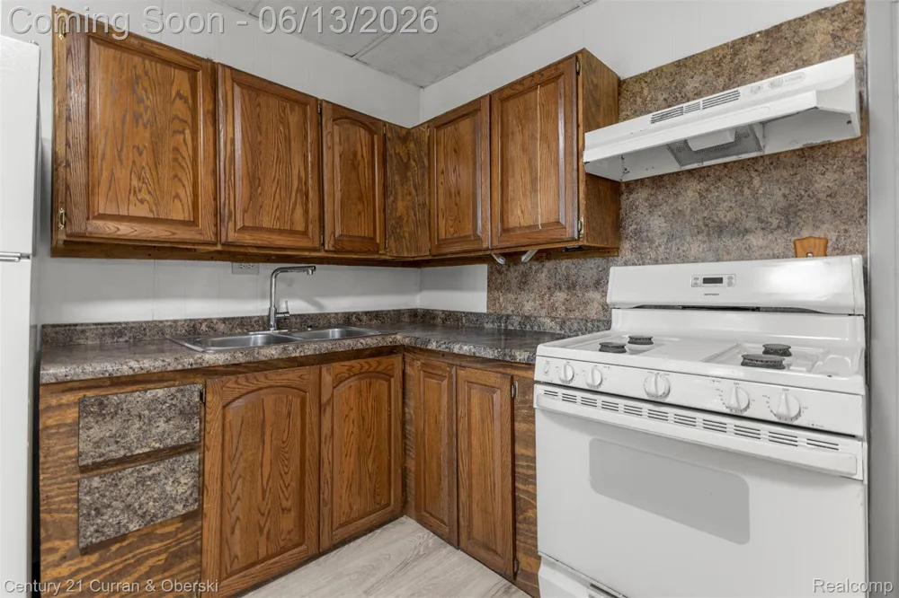 3438 Randall Street Detroit City, MI 48216