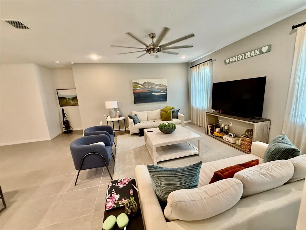 4029 MAYHILL LOOP Eustis, FL 32736