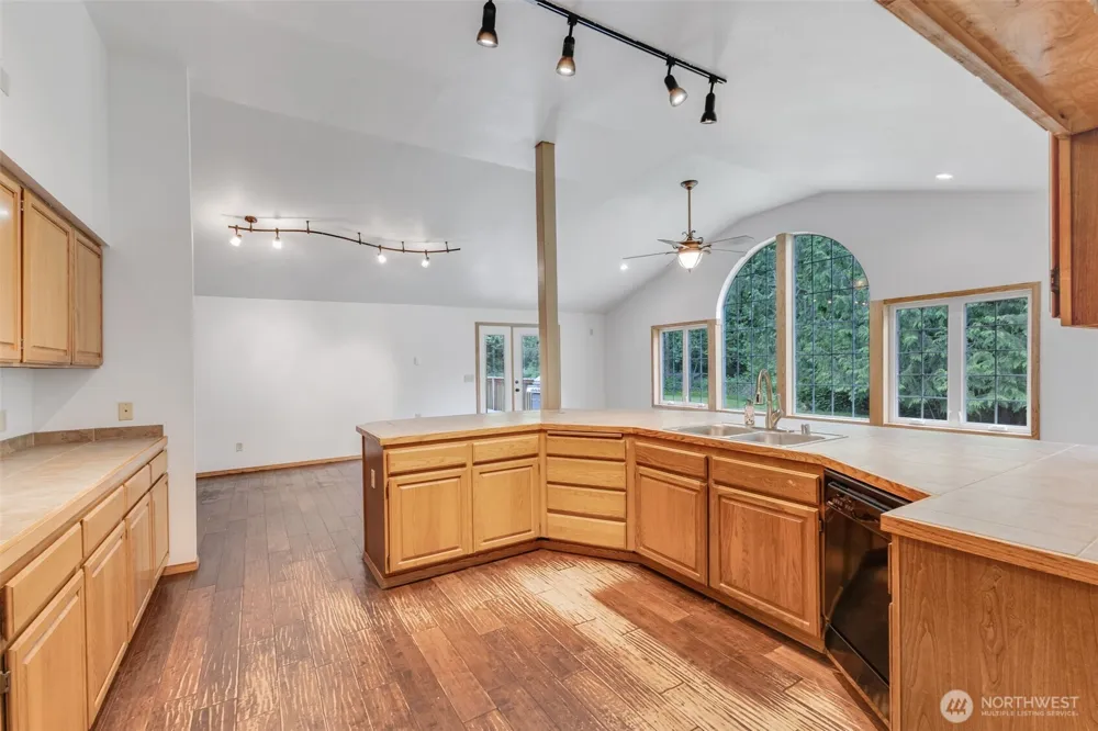 39322 310th Avenue SE Enumclaw, WA 98022