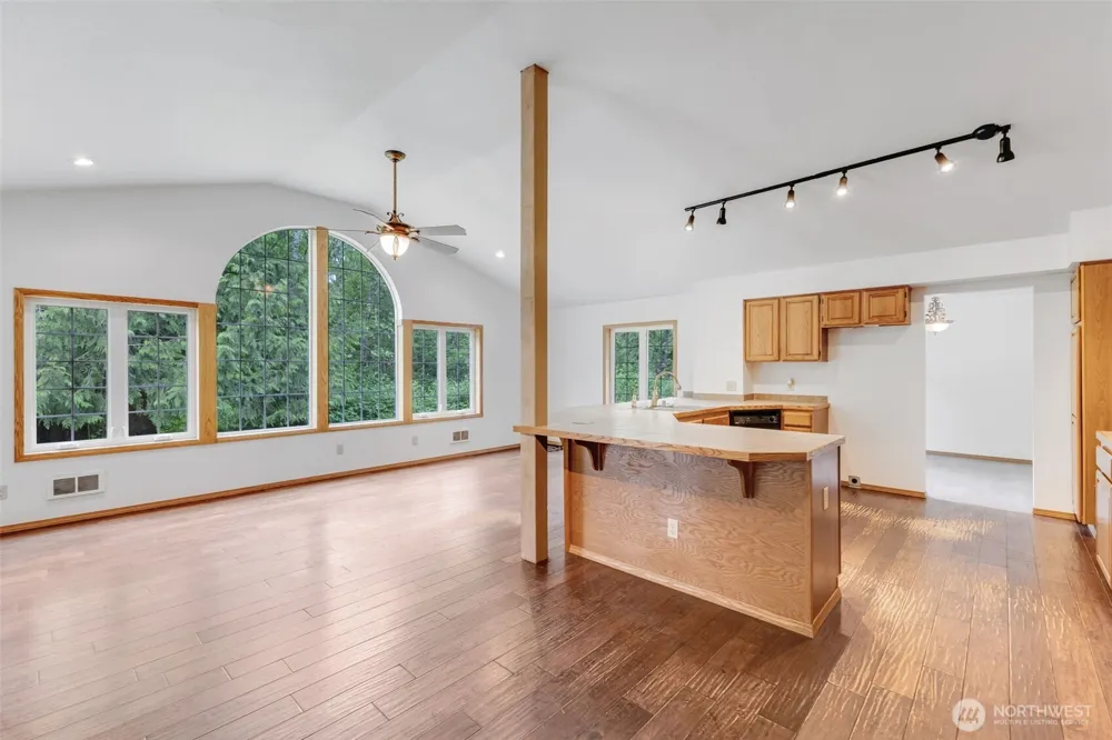39322 310th Avenue SE Enumclaw, WA 98022