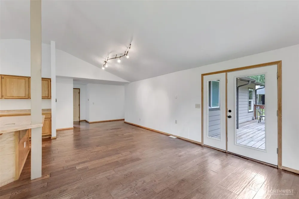 39322 310th Avenue SE Enumclaw, WA 98022