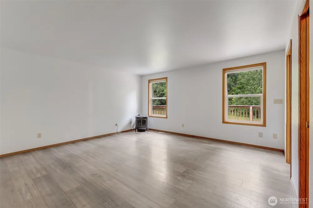 39322 310th Avenue SE Enumclaw, WA 98022