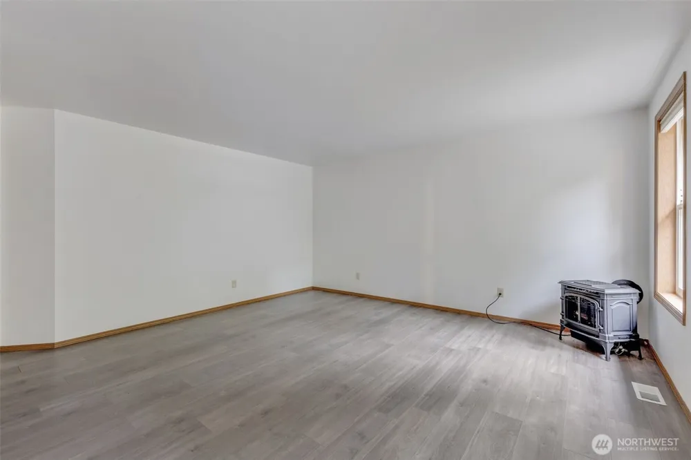 39322 310th Avenue SE Enumclaw, WA 98022