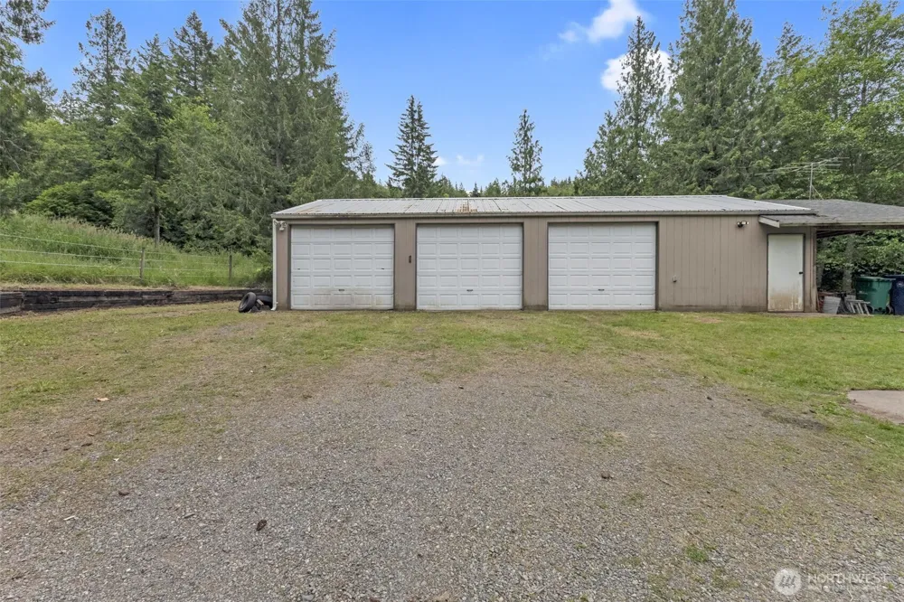 39322 310th Avenue SE Enumclaw, WA 98022