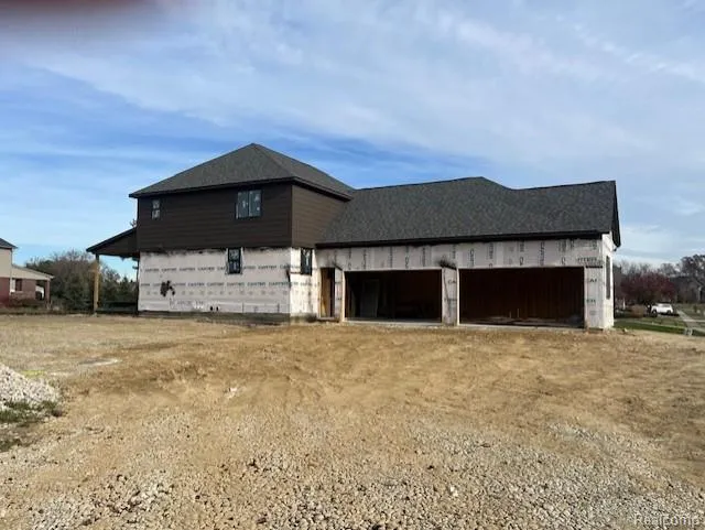 6489 POND Dr Drive Washington Township, MI 48094