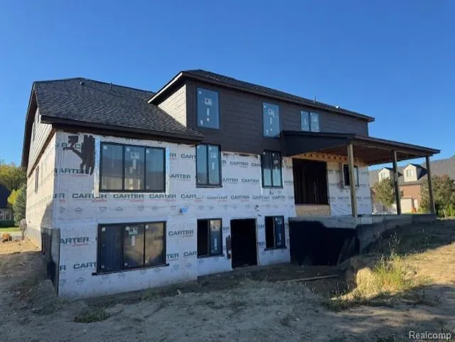 6489 POND Dr Drive Washington Township, MI 48094