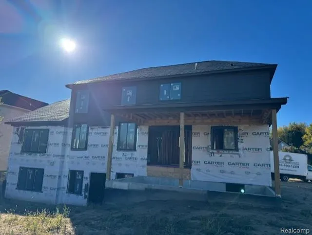 6489 POND Dr Drive Washington Township, MI 48094