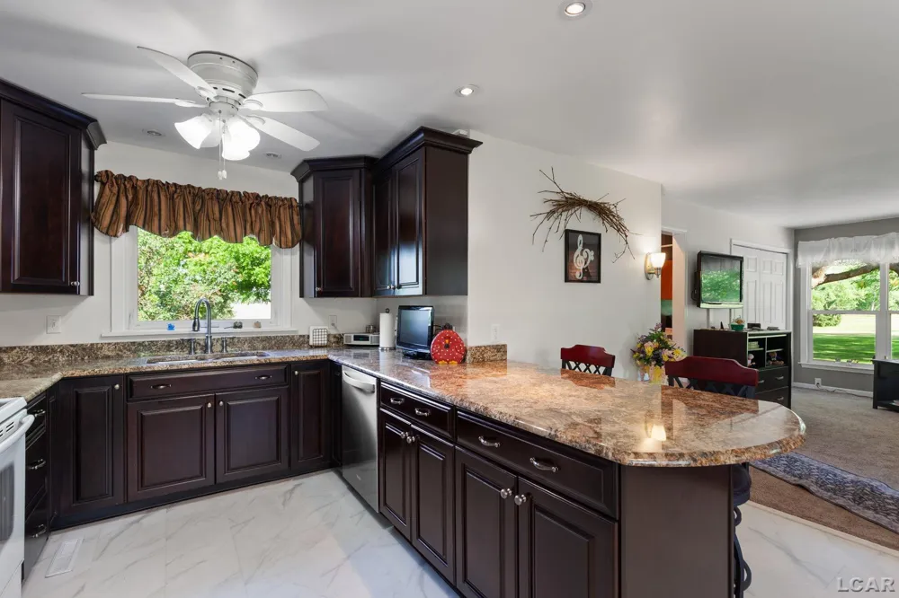 807 Conklin Drive Tecumseh City, MI 49286