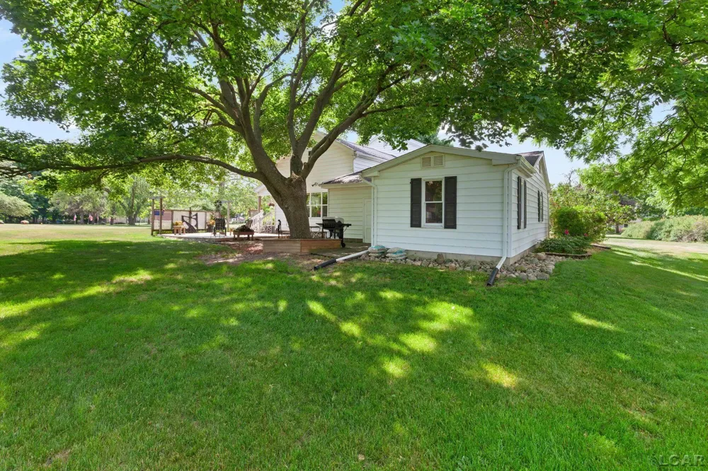 807 Conklin Drive Tecumseh City, MI 49286