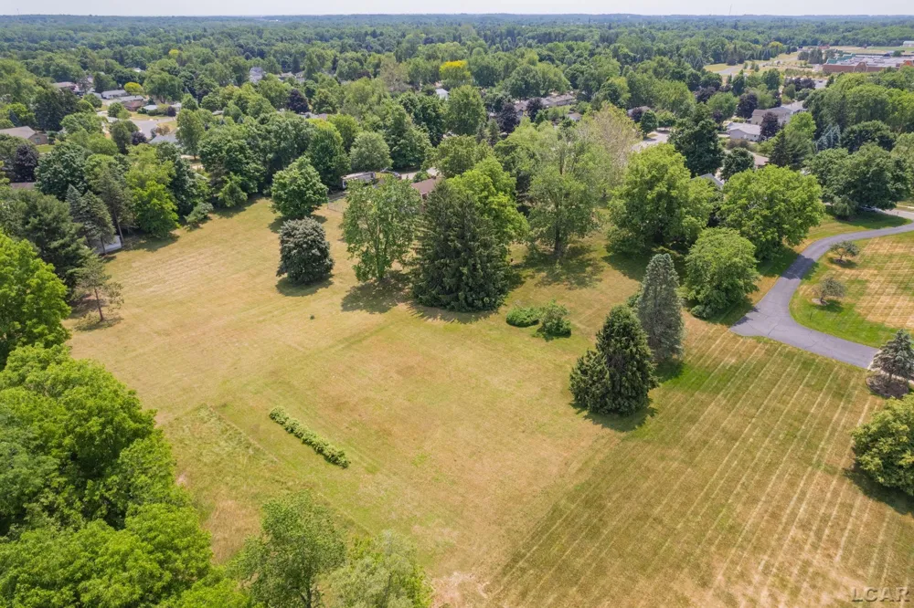 807 Conklin Drive Tecumseh City, MI 49286