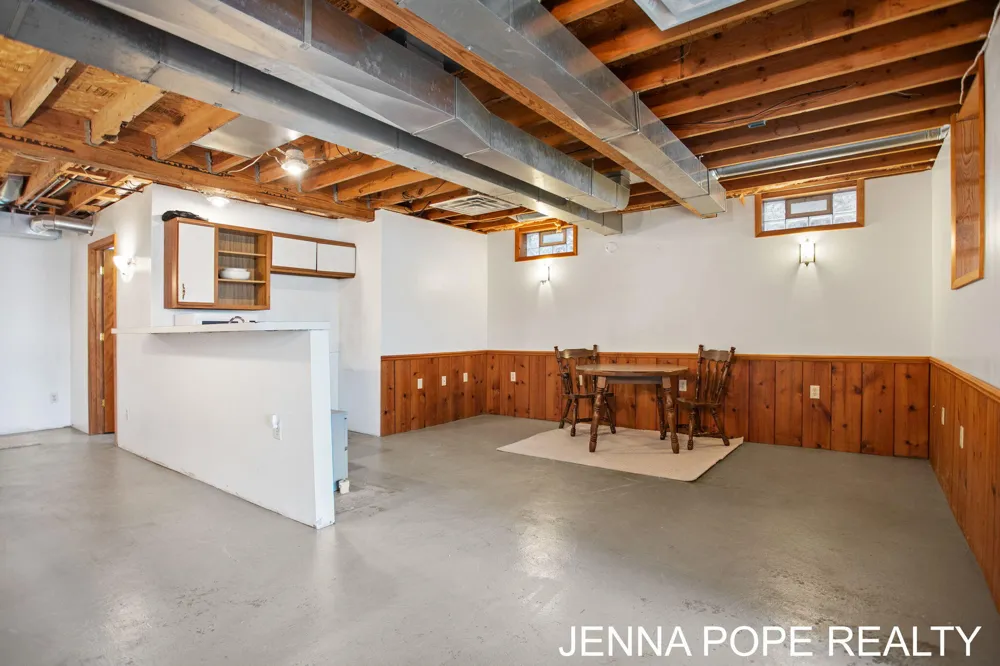 3860 Wilson Beach Road Cedar Creek Township, MI 49457