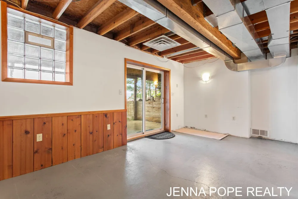 3860 Wilson Beach Road Cedar Creek Township, MI 49457