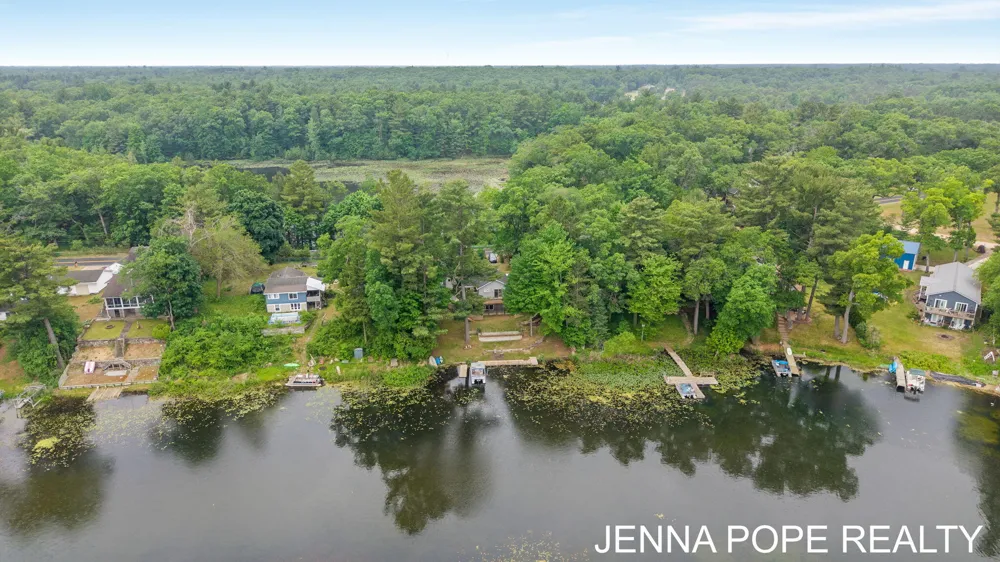 3860 Wilson Beach Road Cedar Creek Township, MI 49457