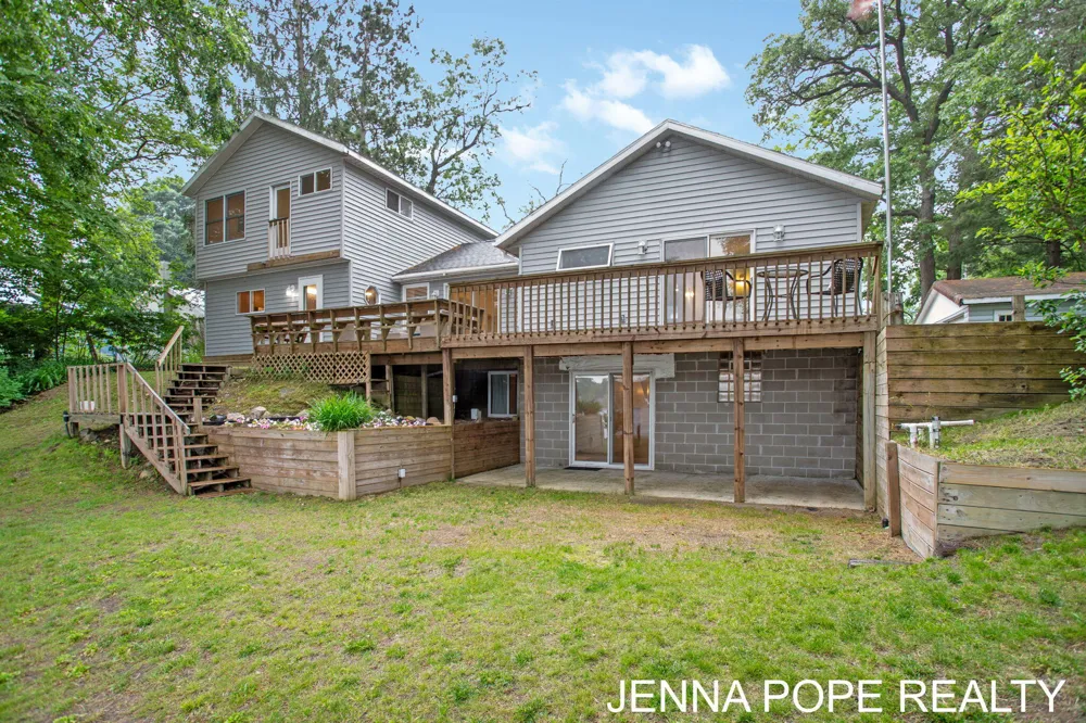 3860 Wilson Beach Road Cedar Creek Township, MI 49457