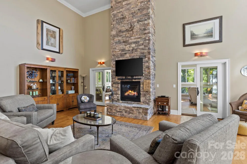 426 Eagle Ridge Road Zirconia, NC 28790