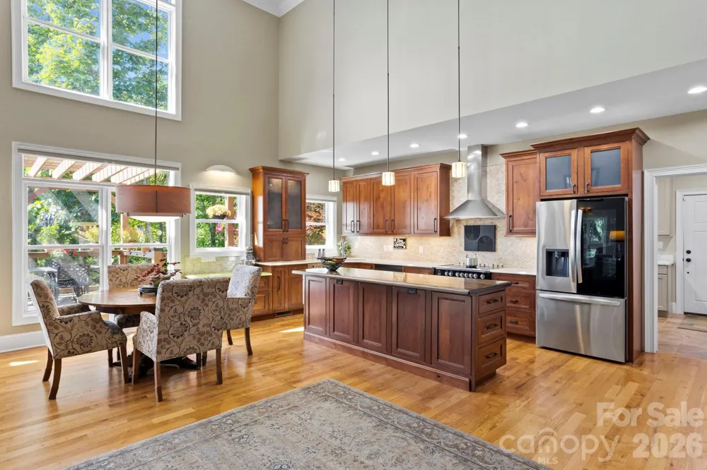 426 Eagle Ridge Road Zirconia, NC 28790
