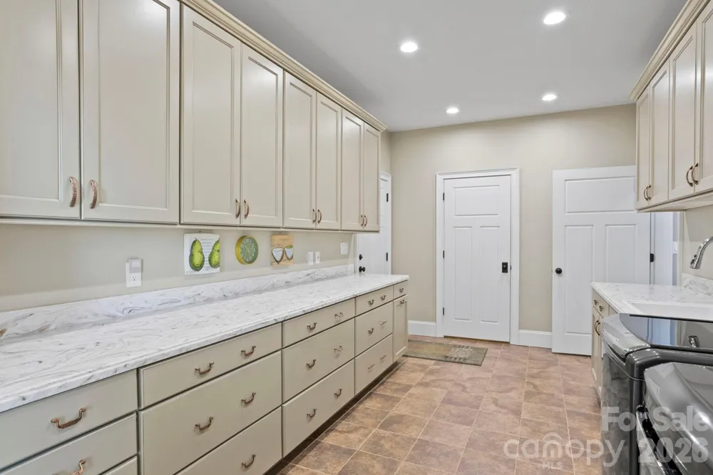 426 Eagle Ridge Road Zirconia, NC 28790