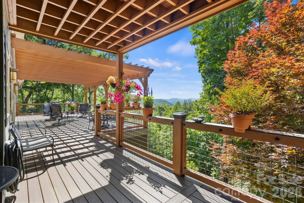 426 Eagle Ridge Road Zirconia, NC 28790