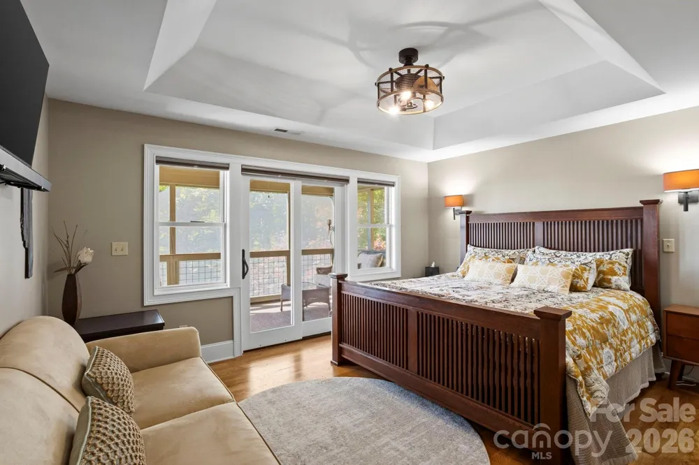 426 Eagle Ridge Road Zirconia, NC 28790