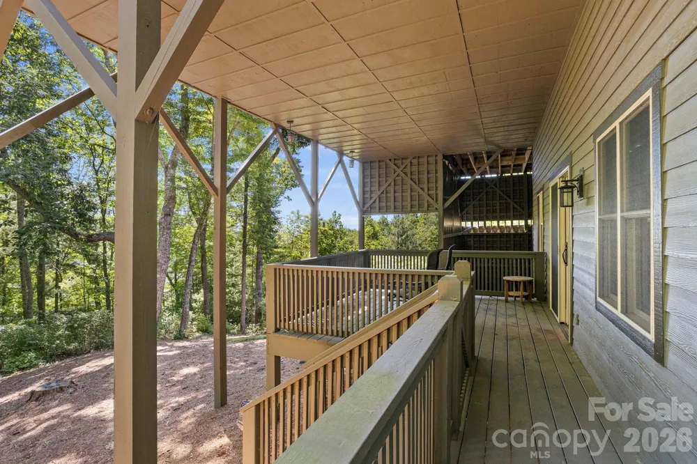 426 Eagle Ridge Road Zirconia, NC 28790