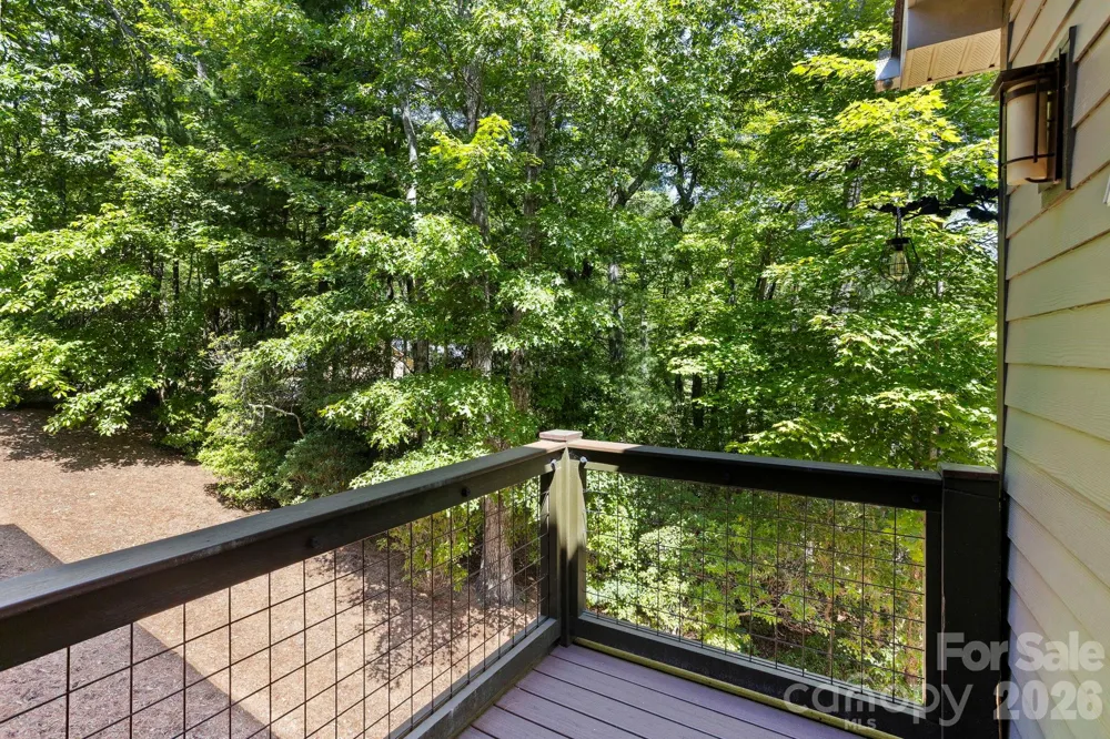 426 Eagle Ridge Road Zirconia, NC 28790