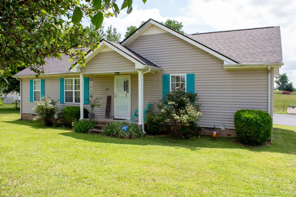 322 Joyce Cir Lafayette, TN 37083