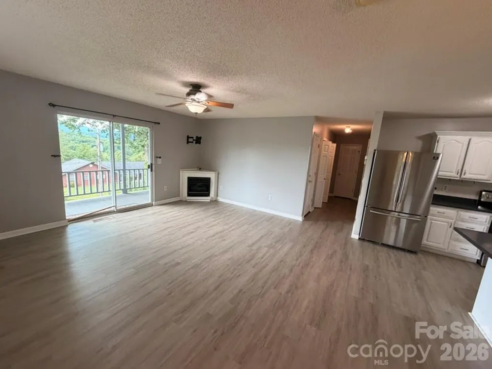 281 Cherrywood Circle Hayesville, NC 28904