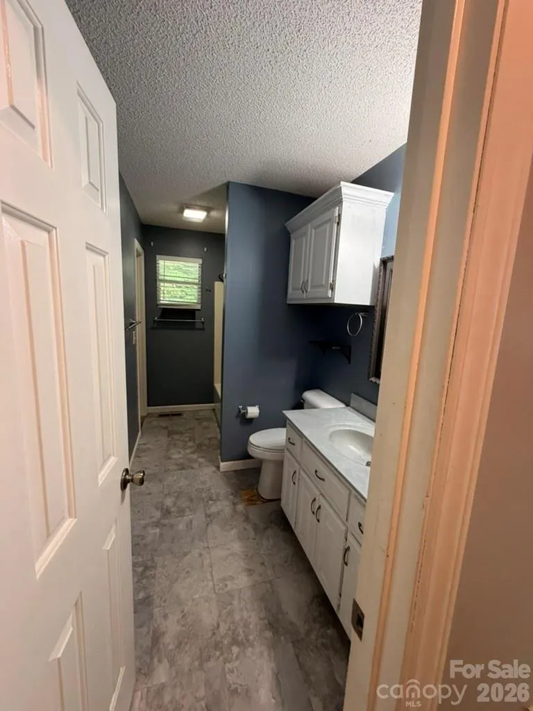 281 Cherrywood Circle Hayesville, NC 28904