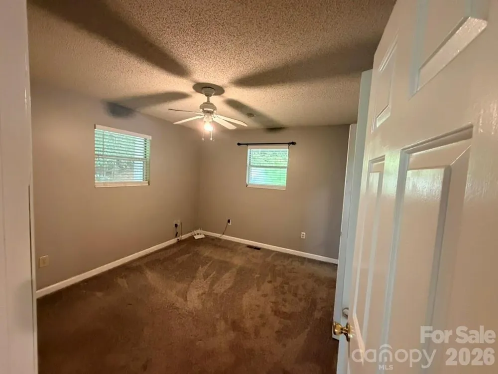 281 Cherrywood Circle Hayesville, NC 28904