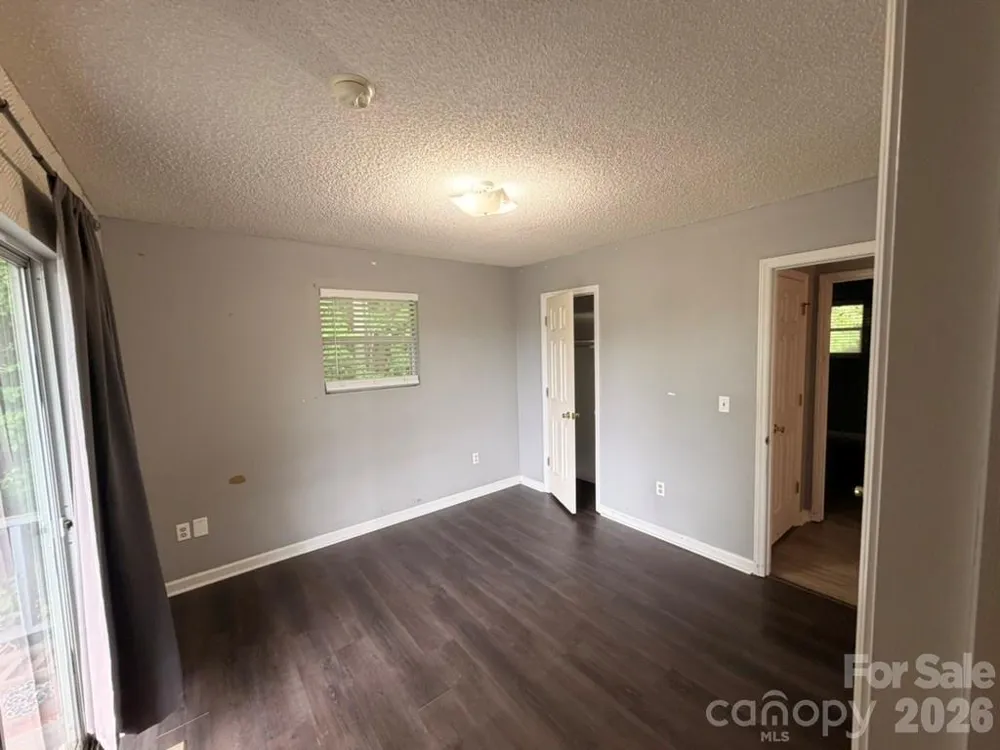 281 Cherrywood Circle Hayesville, NC 28904