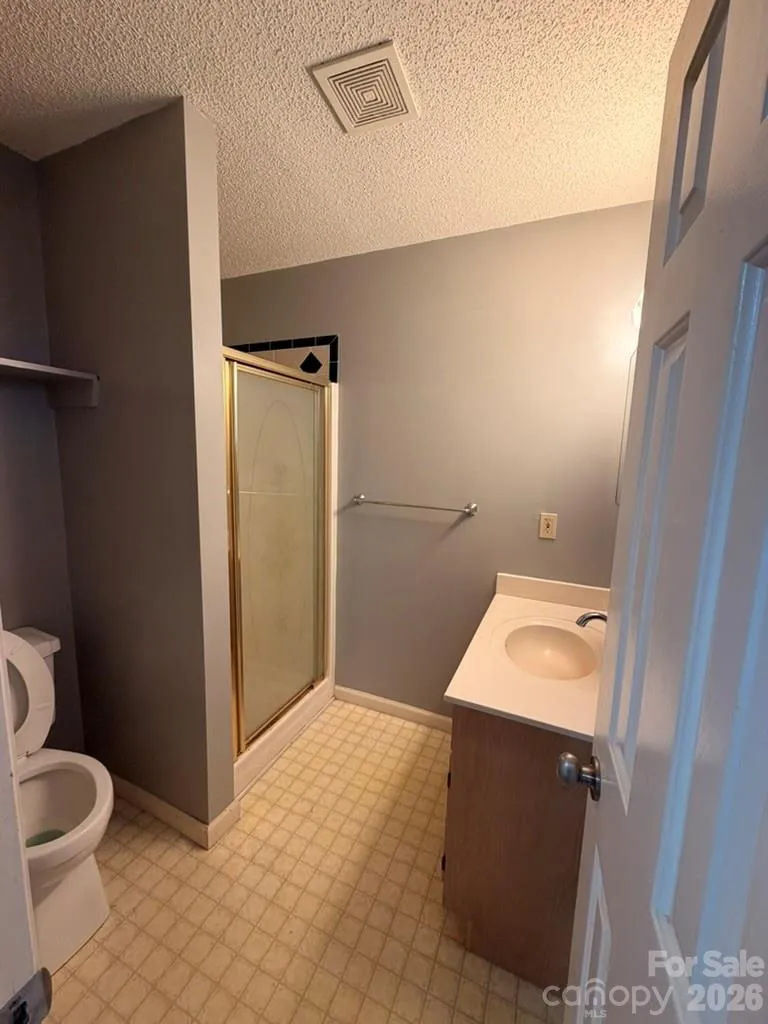 281 Cherrywood Circle Hayesville, NC 28904