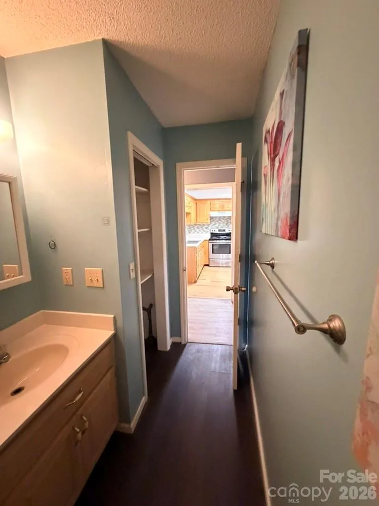 281 Cherrywood Circle Hayesville, NC 28904