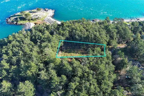 206 Island Drive