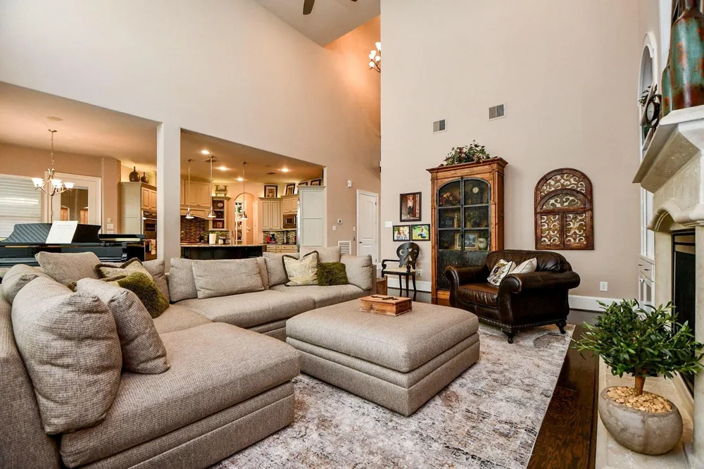618 Yellow Tulip Trail Houston, TX 77079