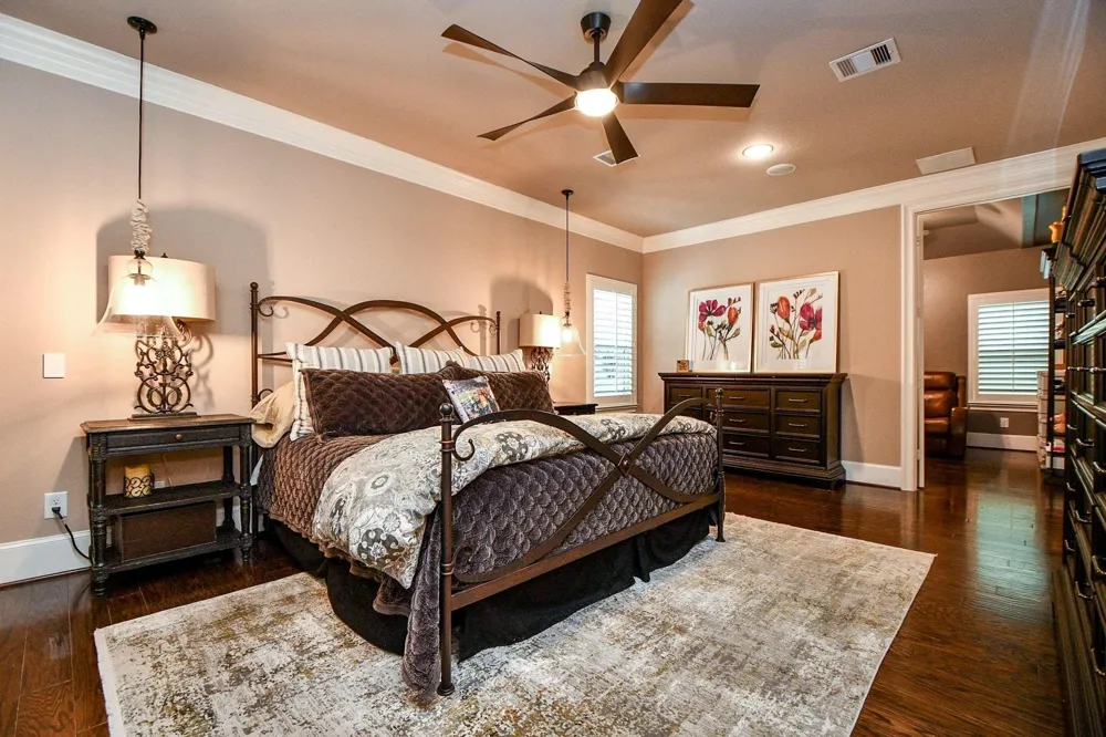 618 Yellow Tulip Trail Houston, TX 77079