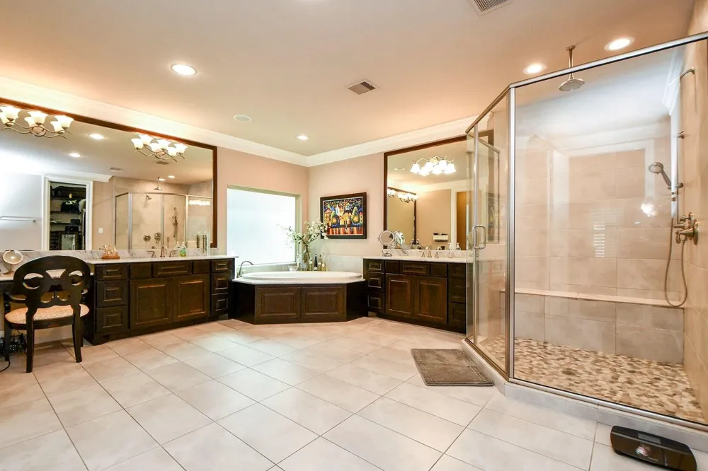 618 Yellow Tulip Trail Houston, TX 77079