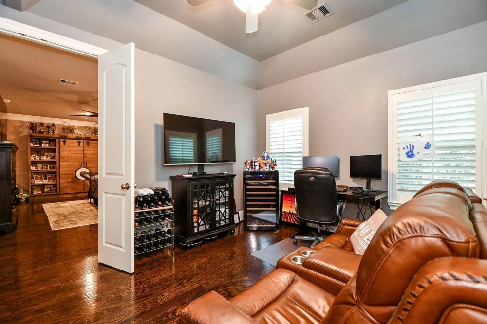 618 Yellow Tulip Trail Houston, TX 77079