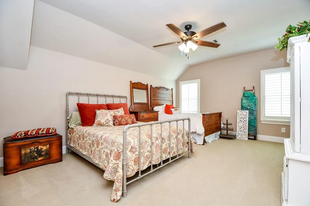 618 Yellow Tulip Trail Houston, TX 77079