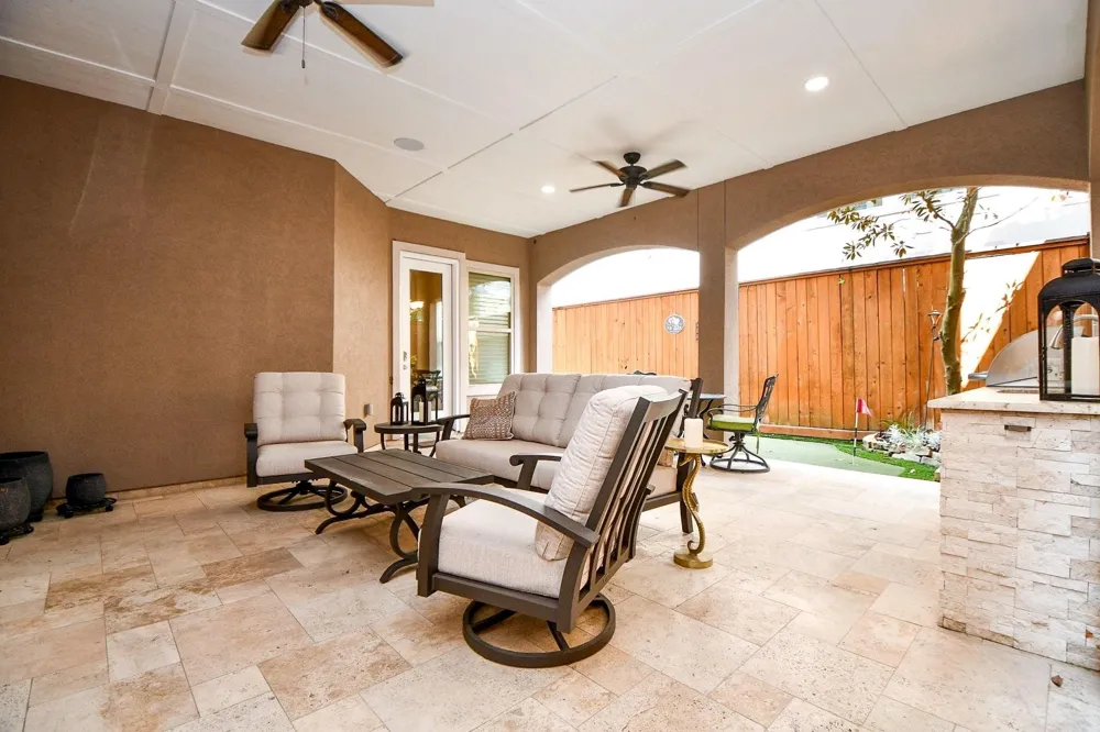 618 Yellow Tulip Trail Houston, TX 77079