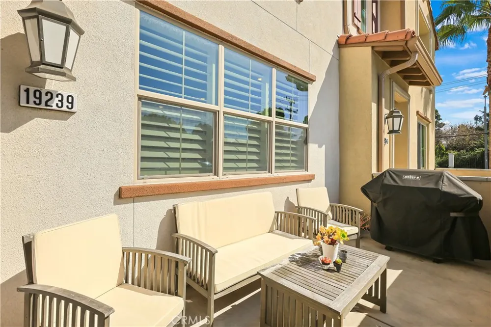 19239 Tideline Court Huntington Beach, CA 92648