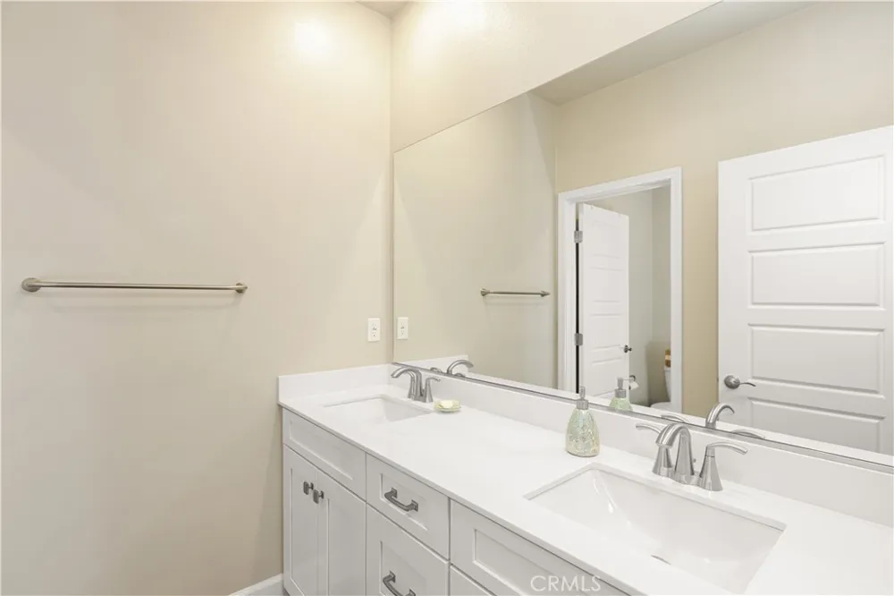 19239 Tideline Court Huntington Beach, CA 92648