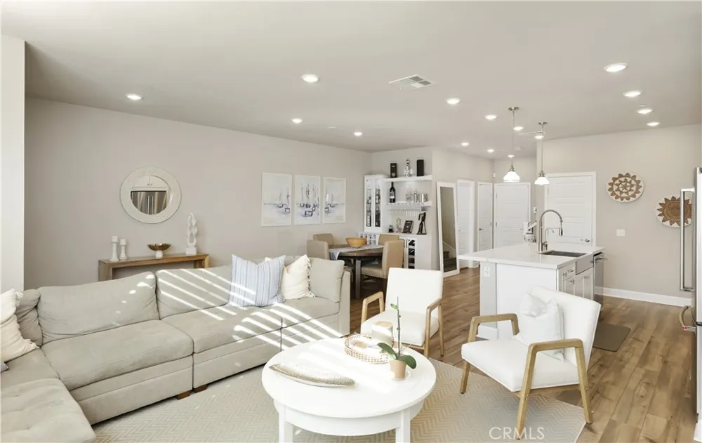 19239 Tideline Court Huntington Beach, CA 92648
