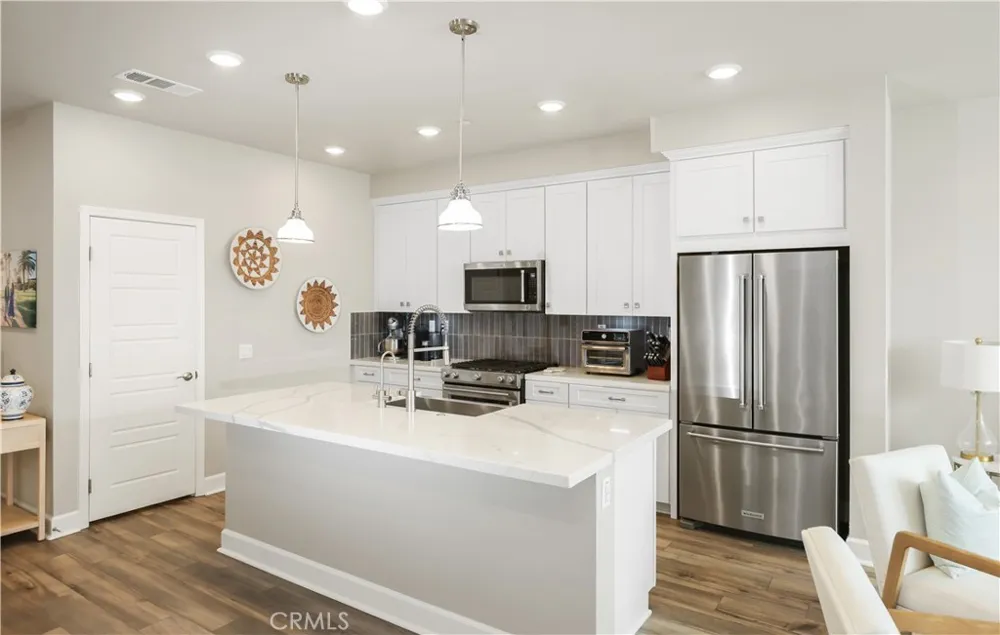 19239 Tideline Court Huntington Beach, CA 92648