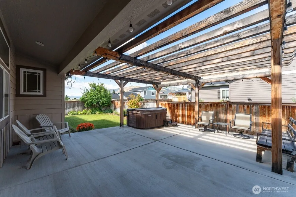 1020 Crest Loop Entiat, WA 98822