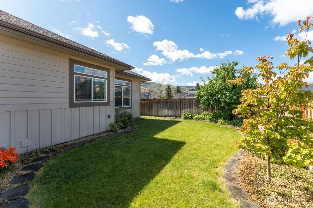 1020 Crest Loop Entiat, WA 98822